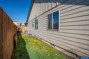 256 W Jadon Dr, Lebanon, OR 97355 - Photo 29