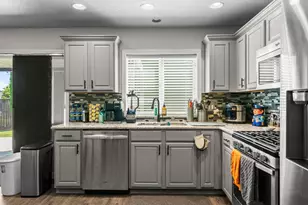 5447 Sugar Plum St SE, Salem, OR 97306 - Photo 11