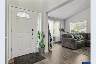 5447 Sugar Plum St SE, Salem, OR 97306 - Photo 5