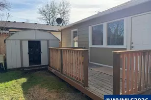 1075 Shipping St NE, Salem, OR 97301 - Photo 5