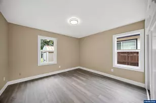 1075 Shipping St NE, Salem, OR 97301 - Photo 15