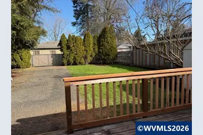 1075 Shipping St NE, Salem, OR 97301 - Photo 17