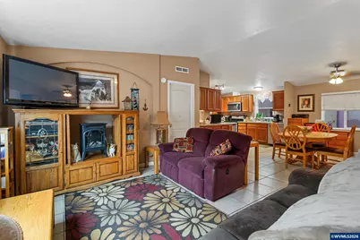 483 Rye St #18, Woodburn, OR 97071 - Photo 17