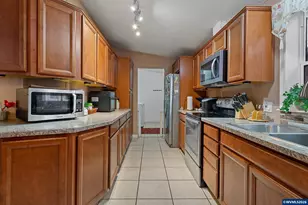 483 Rye St, Woodburn, OR 97071 - Photo 11