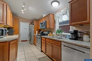 483 Rye St, Woodburn, OR 97071 - Photo 13