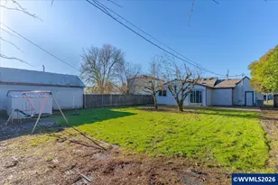 1425 Calapooia St SW, Albany, OR 97321 - Photo 33