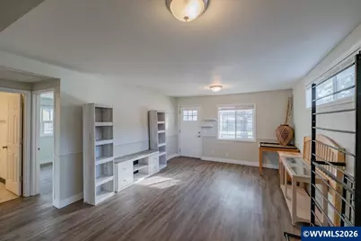 767 18th St NE, Salem, OR 97301 - Photo 7