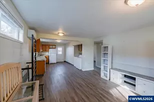 767 18th St NE, Salem, OR 97301 - Photo 9