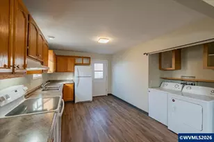 767 18th St NE, Salem, OR 97301 - Photo 11