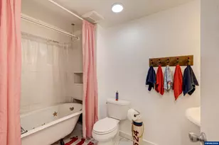 18430 SW Broad Oak Bl, Aloha, OR 97007 - Photo 15