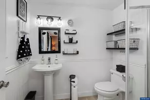 18430 SW Broad Oak Bl, Aloha, OR 97007 - Photo 13