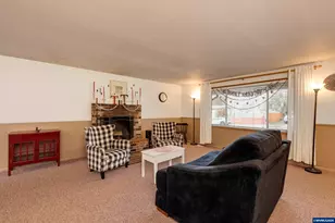 18430 SW Broad Oak Bl, Aloha, OR 97007 - Photo 7