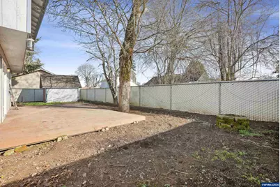 495 Angelee Ct, Lebanon, OR 97355 - Photo 29