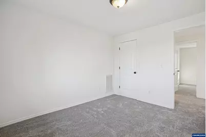 495 Angelee Ct, Lebanon, OR 97355 - Photo 23