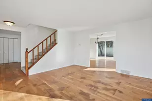 495 Angelee Ct, Lebanon, OR 97355 - Photo 9