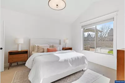 462 Turnberry Av, Woodburn, OR 97071 - Photo 21