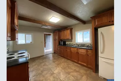 20446 Abiqua Rd NE, Scotts Mills, OR 97375 - Photo 7