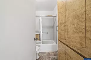 1665 Main St SE, Albany, OR 97322 - Photo 15