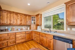 1739 Gemma St NW, Salem, OR 97304 - Photo 15