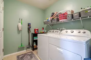 4129 Winners Cir Ave SE, Albany, OR 97322 - Photo 9