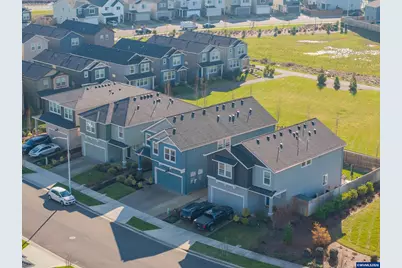 2275 Halter Dr, Woodburn, OR 97071 - Photo 3