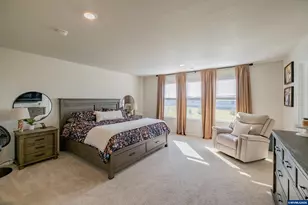 2275 Halter Dr, Woodburn, OR 97071 - Photo 17