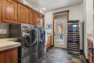 7118 Grandview Ave, Scotts Mills, OR 97375 - Photo 35