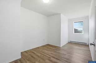 108 W 1st St, Canby, OR 97013 - Photo 17