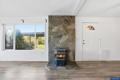108 W 1st St, Canby, OR 97013 - Photo 19