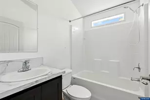 1530 Tamarack St, Sweet Home, OR 97386 - Photo 23