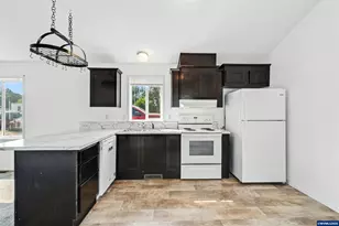 1530 Tamarack St, Sweet Home, OR 97386 - Photo 11