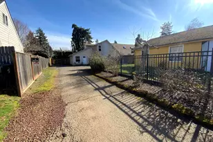 414 Boone SE Rd, Salem, OR 97306 - Photo 3