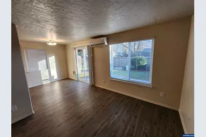 1894 Clay (1892, 1890, 1894) St SE, Albany, OR 97322 - Photo 11