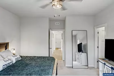 215 Walnut St, Mount Angel, OR 97362 - Photo 23