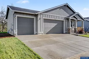 215 Walnut St, Mount Angel, OR 97362 - Photo 3