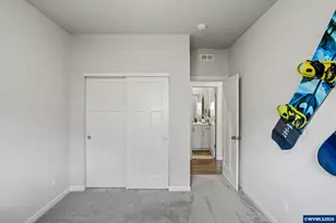 215 Walnut St, Mount Angel, OR 97362 - Photo 21