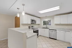 1115 NW Green Acres Lp, Albany, OR 97321 - Photo 15