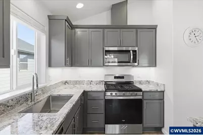 2046 SE Academy St, Dallas, OR 97338 - Photo 17