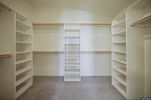 736 SE St Andrews Ln, Dallas, OR 97338 - Photo 31