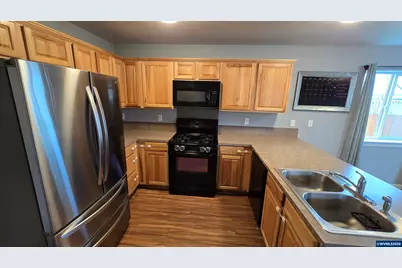 1840 Lyon St SW, Albany, OR 97322 - Photo 7