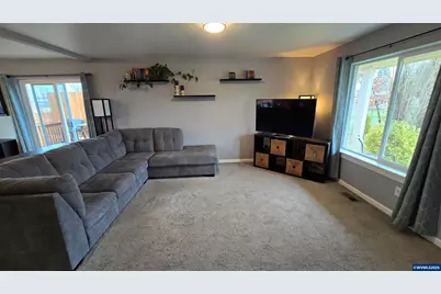 1840 Lyon St SW, Albany, OR 97322 - Photo 3