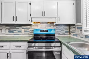 4792 NE Wyoming Circle, Salem, OR 97305 - Photo 17