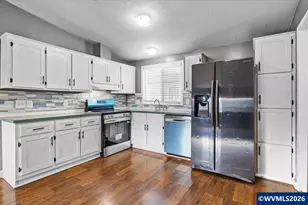 4792 NE Wyoming Circle, Salem, OR 97305 - Photo 13