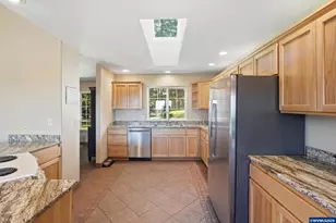 1110 Reuben Boise Rd, Dallas, OR 97338 - Photo 15