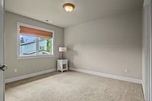 28571 SW Morningside Ave, Wilsonville, OR 97070 - Photo 29