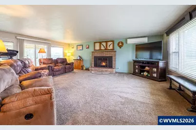 190 Hunsaker Ln, Eugene, OR 97404 - Photo 5