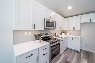 3206 S 13th St, Lebanon, OR 97355 - Photo 3