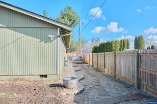 268 Dorcas Dr N, Keizer, OR 97303 - Photo 27