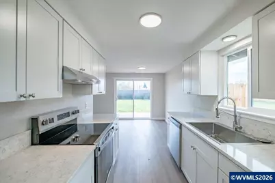 3625 Tudor Wy SE, Albany, OR 97322 - Photo 7