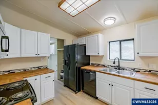 41023 Hwy 228, Sweet Home, OR 97386 - Photo 15